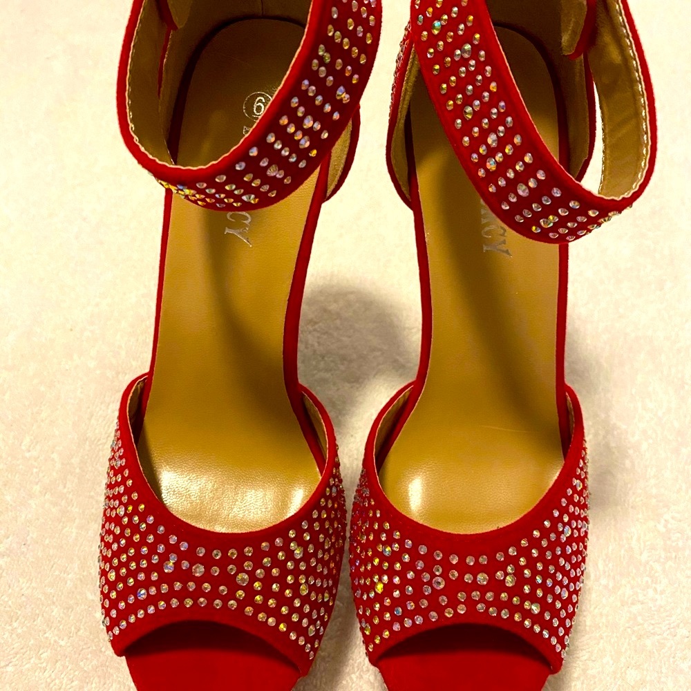 Almost Brand New Super Sexy Sparkling Heels By DELICACY - box 26 - Picture 2 of 7